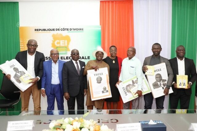 La Commission Electorale Indépendante (CEl) a procédé à la remise officielle des affiches.