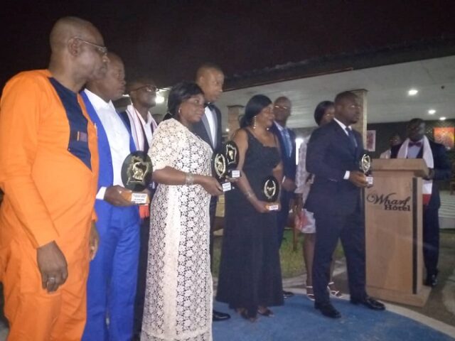 L’union des patrons de Presse en ligne de Côte d’Ivoire (UPLCI) a rendu hommage à ses partenaires à Grand-Bassam, lors de la tenue de son congrès.